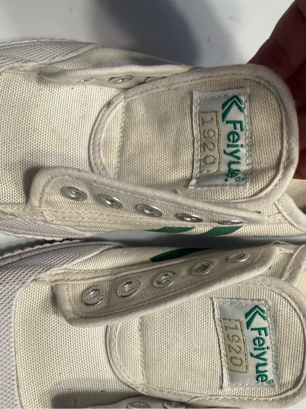 Feiyue Fe Lo 1920 Women's Canvas Slip-On Sneakers in Off-White and Green W7/M5